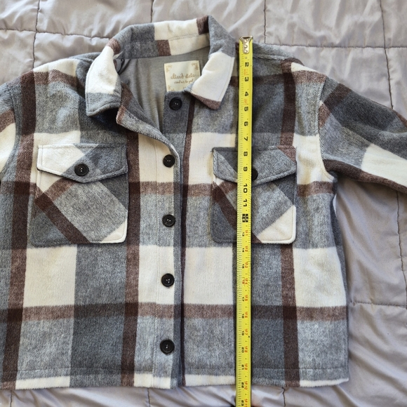 Altar'd State Grey, Cream, & Brown Plaid Shacket, Medium, EUC - Picture 4 of 9